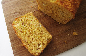 3 Cheese Beer Bread | www.EatLaughPurr.com