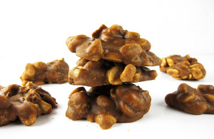 Bacon Peanut Clusters from www.EatLaughPurr.com #ChristmasCandy #Candy #Bacon