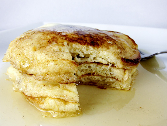 Light and Fluffy Buttermilk Pancakes | www/EatLaughPurr.com