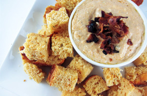 Bacon Beer Cheese Dip | www.EatLaughPurr.com