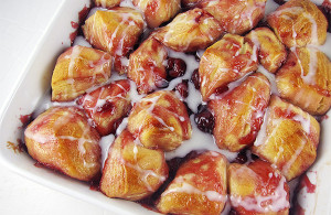 Cherry Bubble Dessert with Cream Cheese Glaze