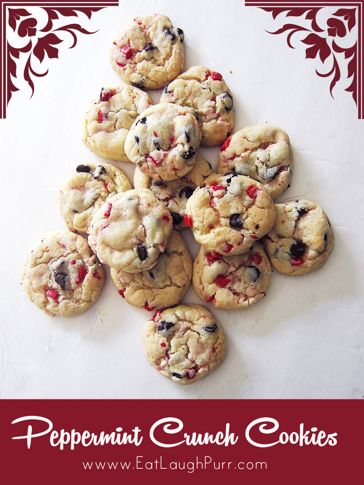 Peppermint Crunch Cookies | www.EatLaughPurr.com