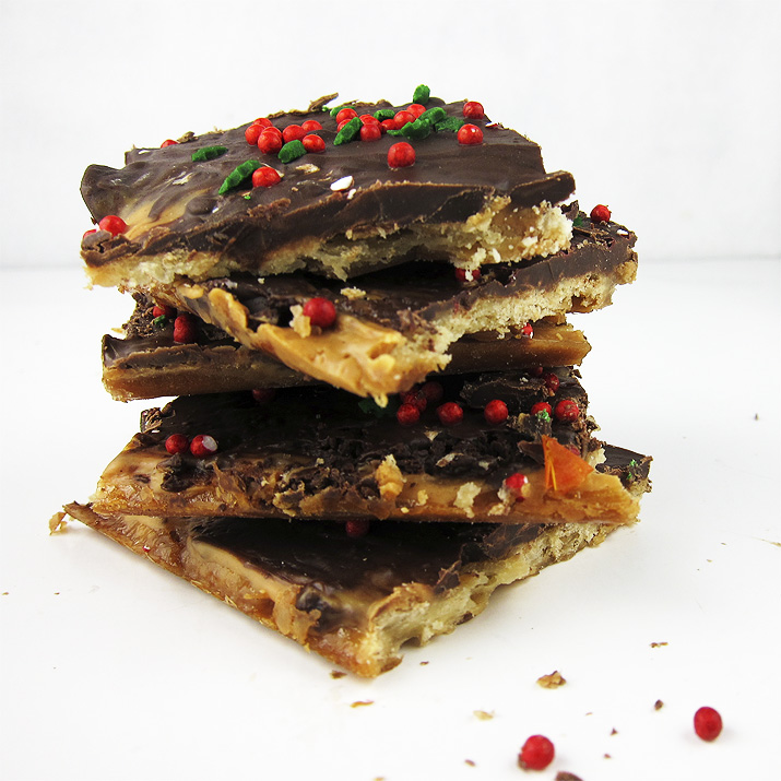 Chocolate Peanut Butter Saltine Toffee | www.EatLaughPurr.com #ChristmasCandy #PeanutButter #Chocolate