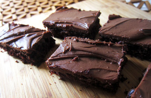 Chocolate Espresso Zucchini Brownies | www.EatLaughPurr.com