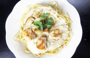 Spicy Roasted Garlic Cauliflower Alfredo Sauce
